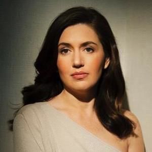 Meet your Posher, Becky